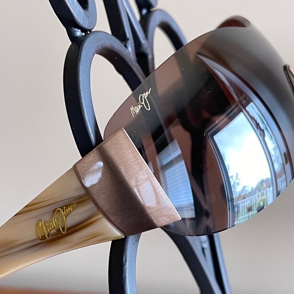 Maui Jim Kula Unisex Sunglasses with Polarized Lenses